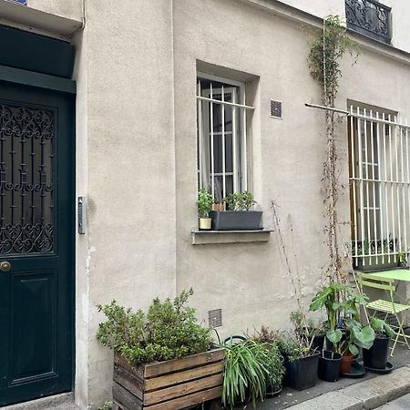 Charming Apartment In The Heart Of Paris Exterior photo